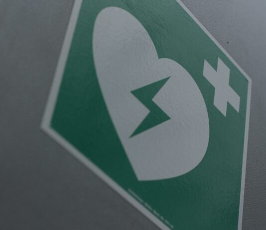 V Krnicah imajo novo AED napravo