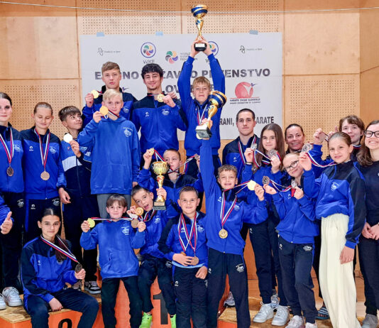KARATE KLUB TRBOVLJE Z OSMIMI EKIPAMI DO OSMIH MEDALJ NA EKIPNEM DRŽAVNEM PRVENSTVU