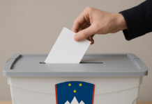 Mnenja so Slovenijo razdelila na pol