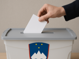 Mnenja so Slovenijo razdelila na pol